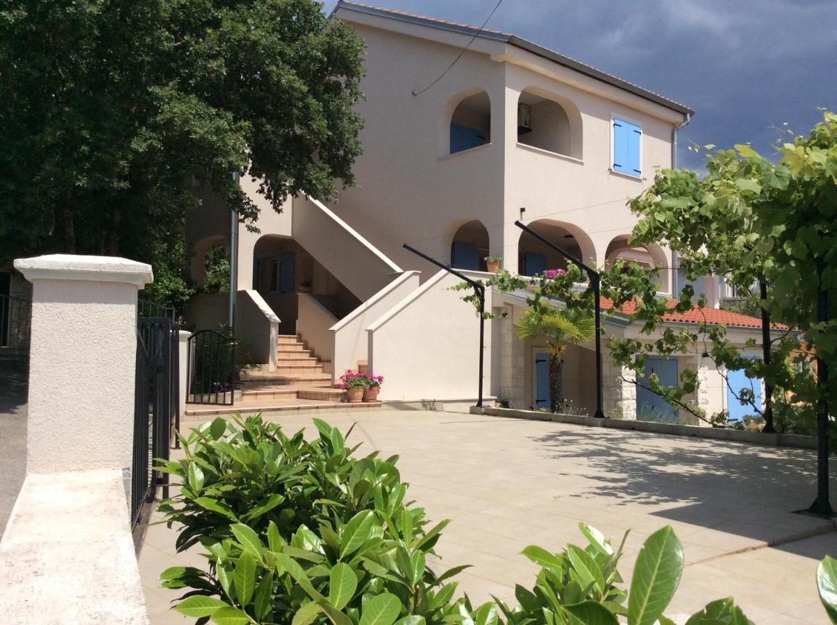 Apartment Pin Pinezići Exterior foto